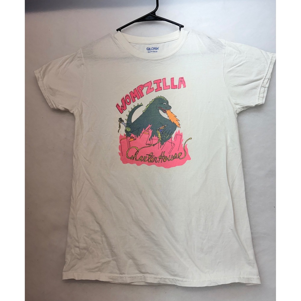Gildan Wompzilla Charter House Graphic T-Shirt Mens Small White Kaiju Monster